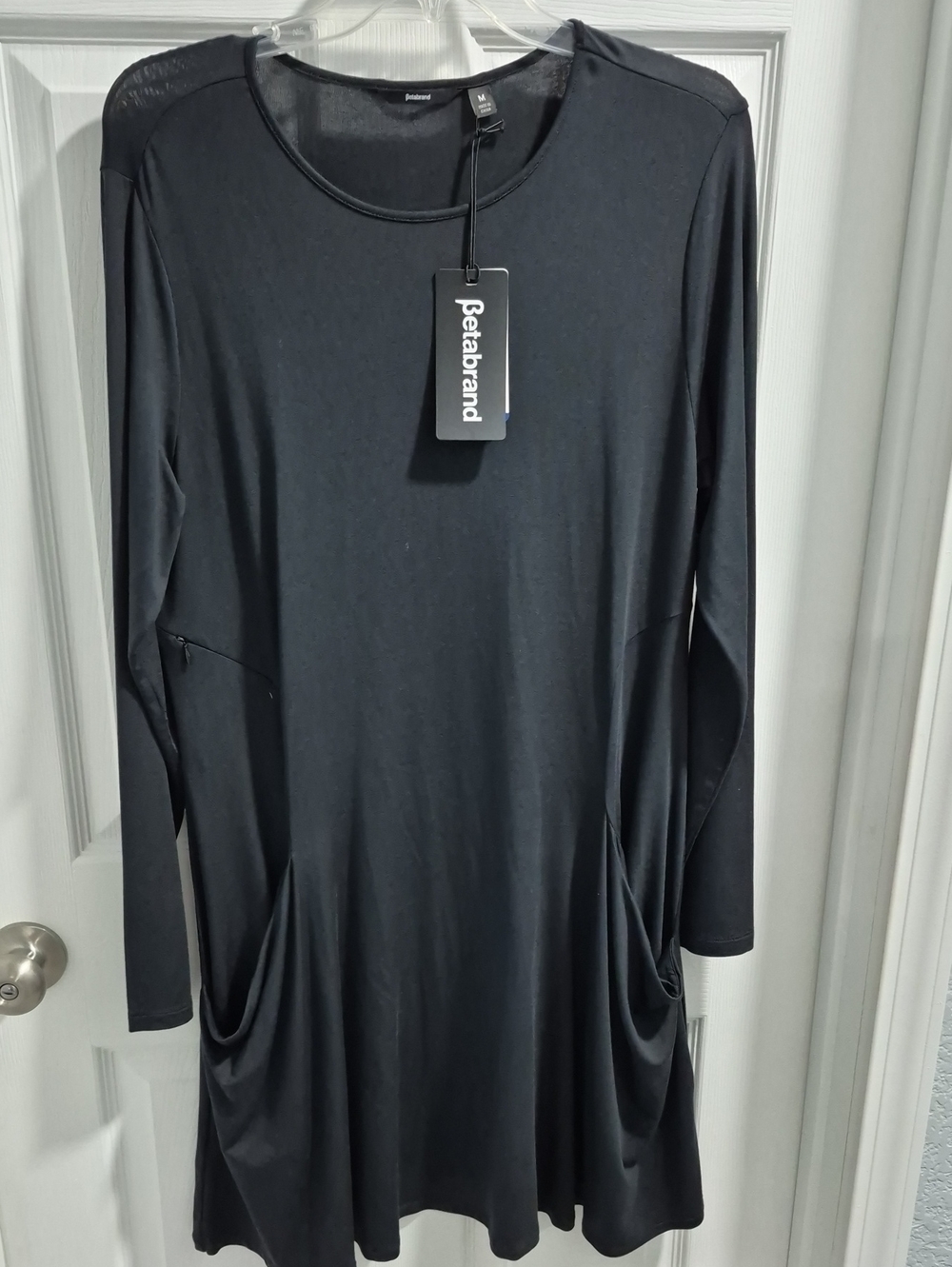 Betabrand Black Long Sleeve Tunic with Pockets